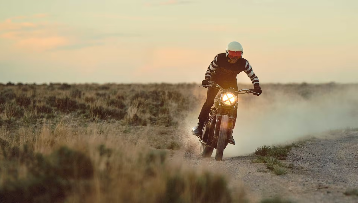 Bonneville y la Historia del Bonnie de 100,000 Millas