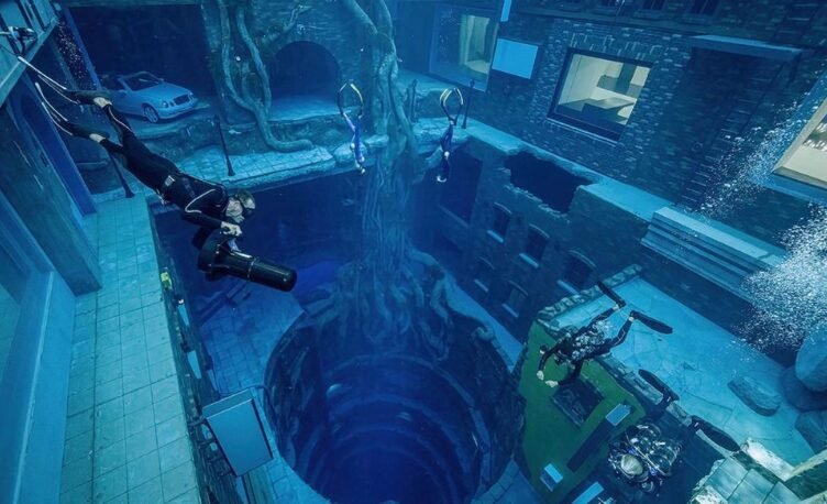 Deep Dive Dubai