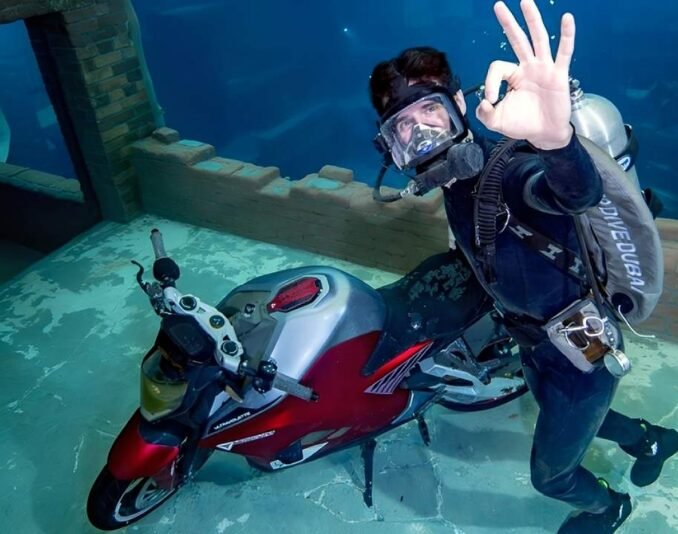 Deep Dive Dubai
